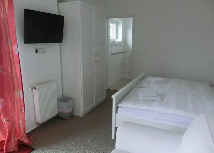 מלון Landquartier *